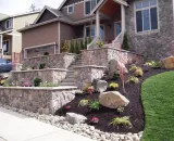 Stone-retaining-wall-landscaping